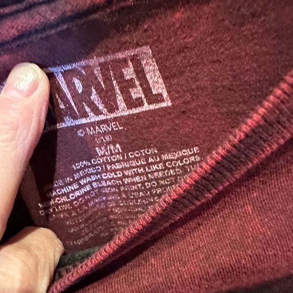 MARVEL Boys Size Medium Black & Red Short Sleeve Tee - Picture 3 of 4